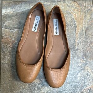 6.5 Women’s Steve Madden Flat